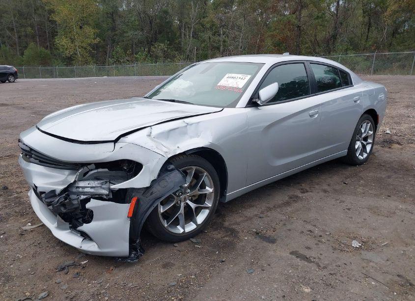 Photo 2 of 2022 Dodge Charger SXT RWD (VIN 2C3CDXBG7NH173574)