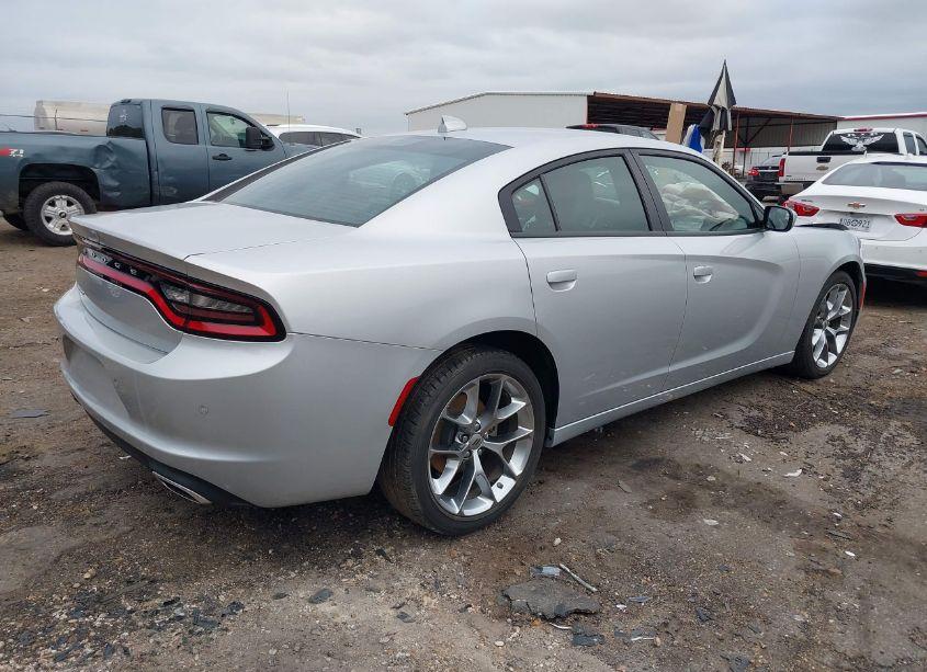 Photo 4 of 2022 Dodge Charger SXT RWD (VIN 2C3CDXBG7NH173574)