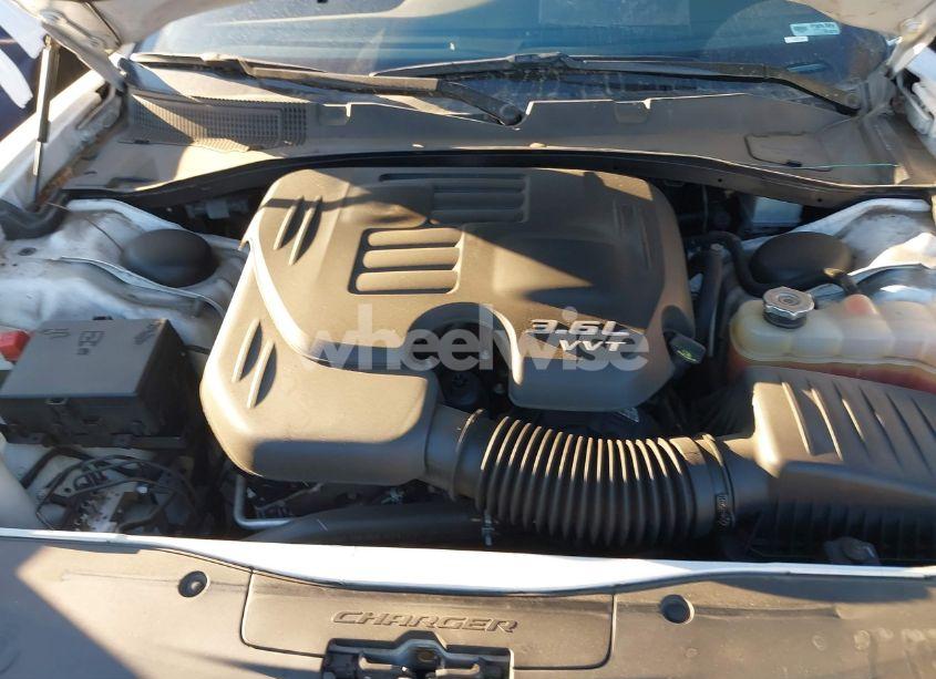 Photo 10 of 2022 Dodge Charger SXT RWD (VIN 2C3CDXBG7NH220053)