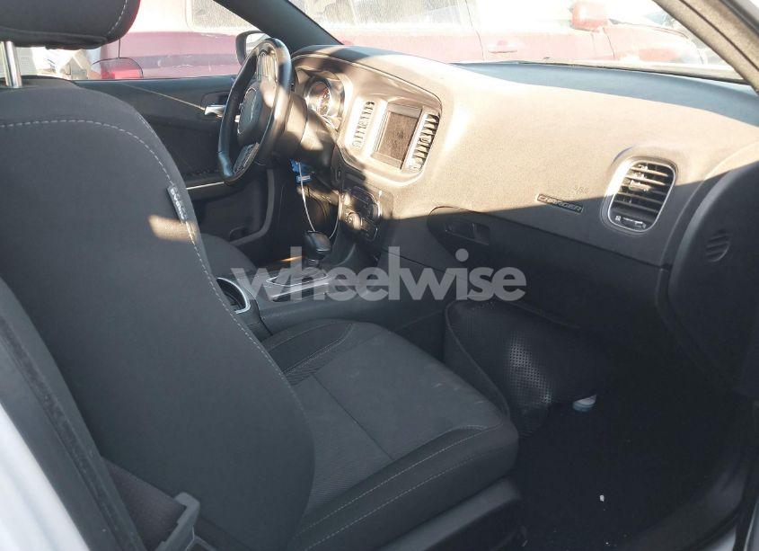 Photo 5 of 2022 Dodge Charger SXT RWD (VIN 2C3CDXBG7NH220053)