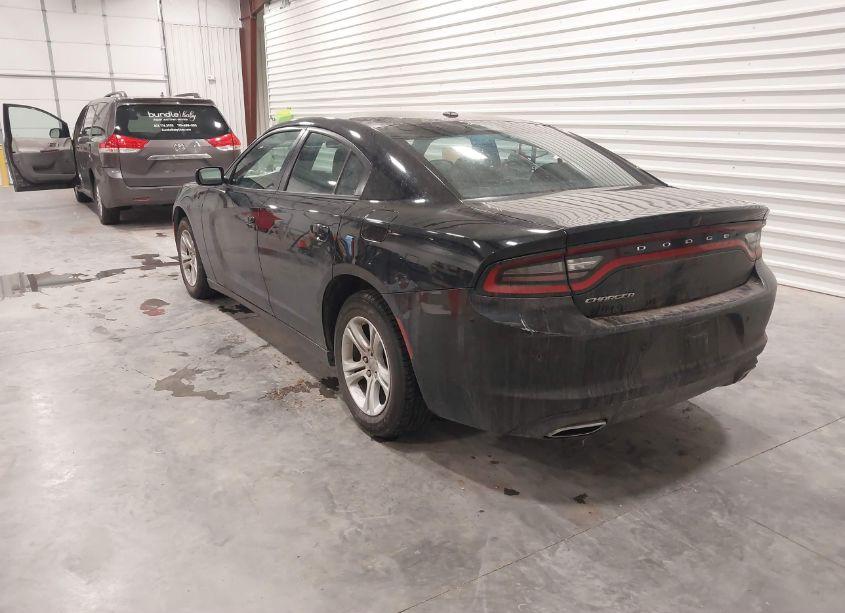 Photo 3 of 2022 Dodge Charger SXT RWD (VIN 2C3CDXBG7NH255871)