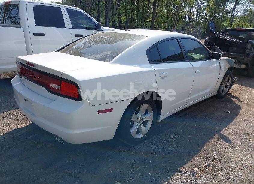 Photo 4 of 2012 Dodge Charger SE (VIN 2C3CDXBG8CH212282)