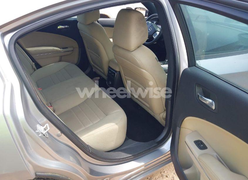 Photo 8 of 2013 Dodge Charger SE (VIN 2C3CDXBG8DH570418)