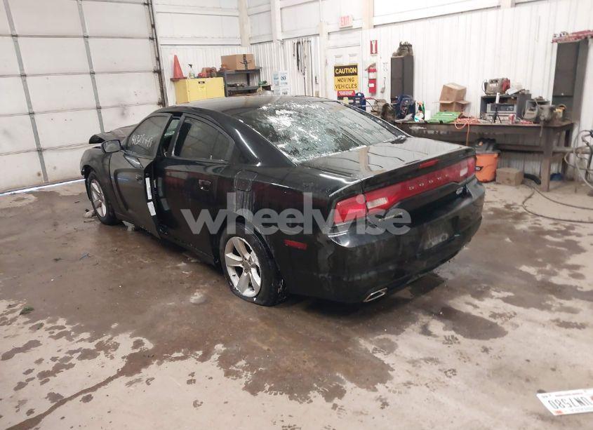 Photo 3 of 2013 Dodge Charger SE (VIN 2C3CDXBG8DH668722)