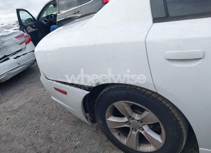 Photo 18 of 2014 Dodge Charger SE (VIN 2C3CDXBG8EH107759)