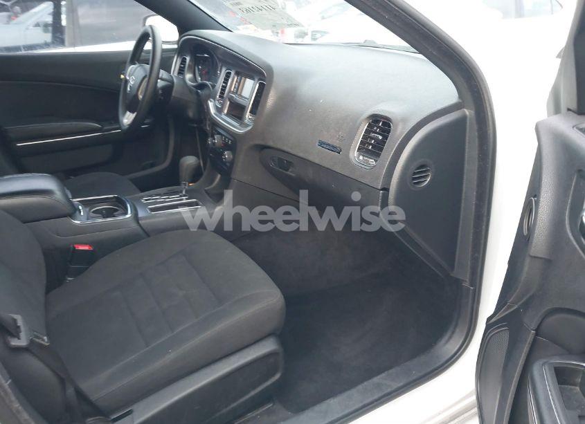 Photo 5 of 2014 Dodge Charger SE (VIN 2C3CDXBG8EH107759)