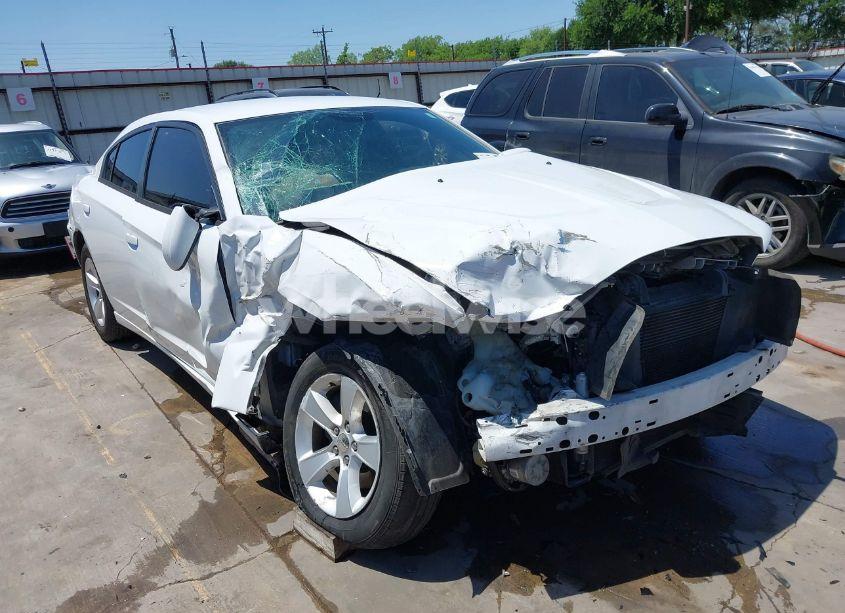2014 Dodge Charger SE (VIN 2C3CDXBG8EH128997) main photo