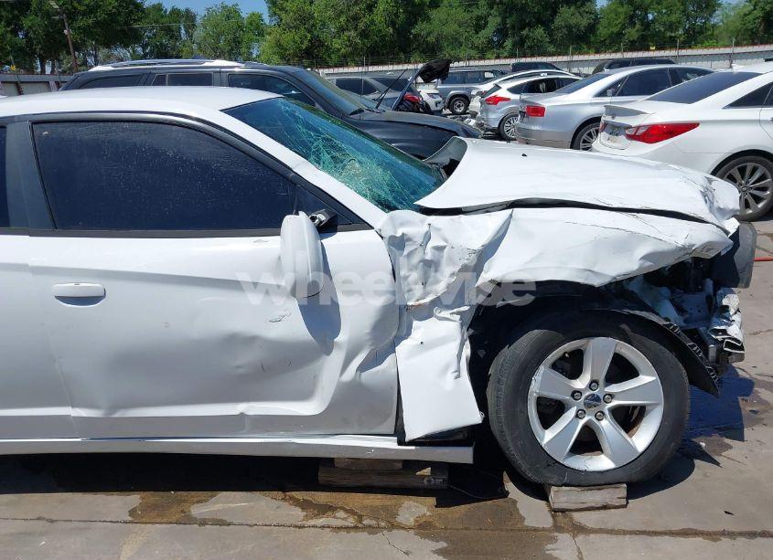 Photo 18 of 2014 Dodge Charger SE (VIN 2C3CDXBG8EH128997)