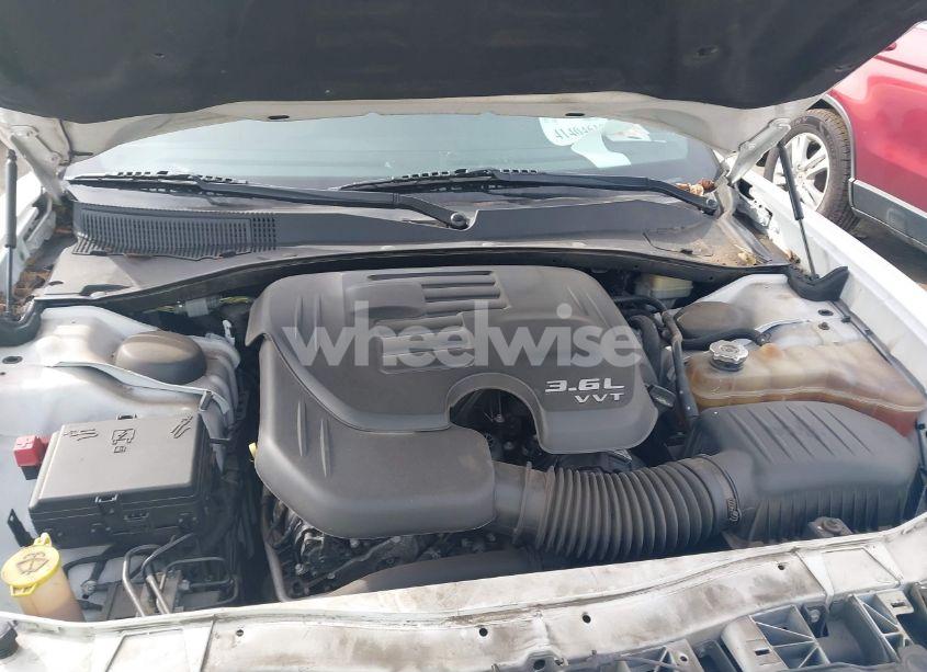 Photo 10 of 2014 Dodge Charger SE (VIN 2C3CDXBG8EH174569)