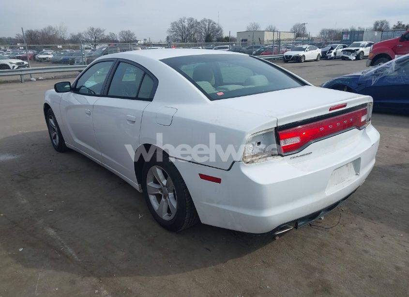 Photo 3 of 2014 Dodge Charger SE (VIN 2C3CDXBG8EH174569)