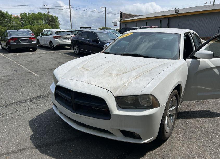 Photo 2 of 2014 Dodge Charger (VIN 2C3CDXBG8EH187998)