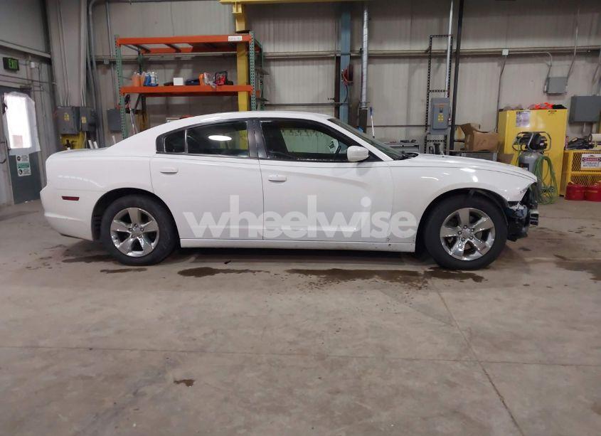 Photo 13 of 2014 Dodge Charger SE (VIN 2C3CDXBG8EH188858)