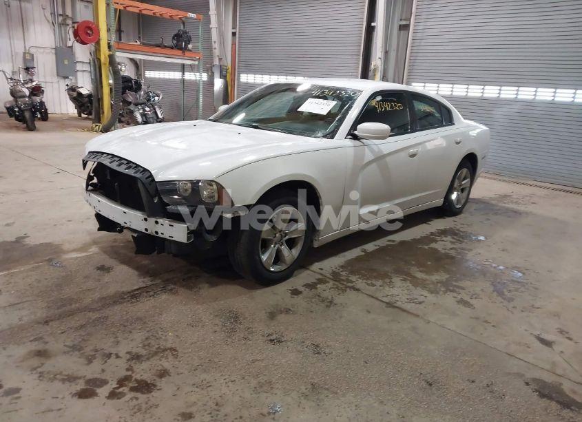 Photo 2 of 2014 Dodge Charger SE (VIN 2C3CDXBG8EH188858)
