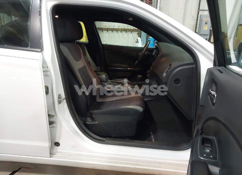 Photo 5 of 2014 Dodge Charger SE (VIN 2C3CDXBG8EH188858)