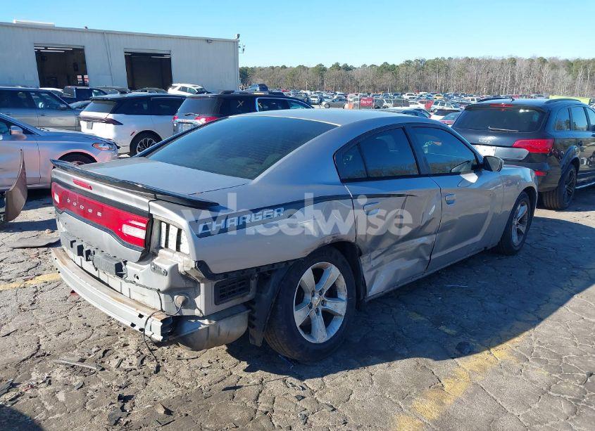 Photo 4 of 2014 Dodge Charger SE (VIN 2C3CDXBG8EH192960)