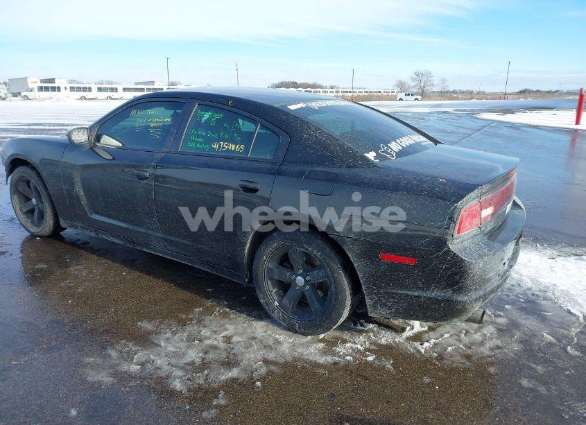 Photo 3 of 2014 Dodge Charger SE (VIN 2C3CDXBG8EH243034)