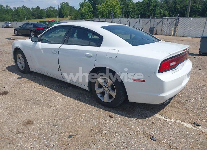 Photo 3 of 2014 Dodge Charger SE (VIN 2C3CDXBG8EH258620)