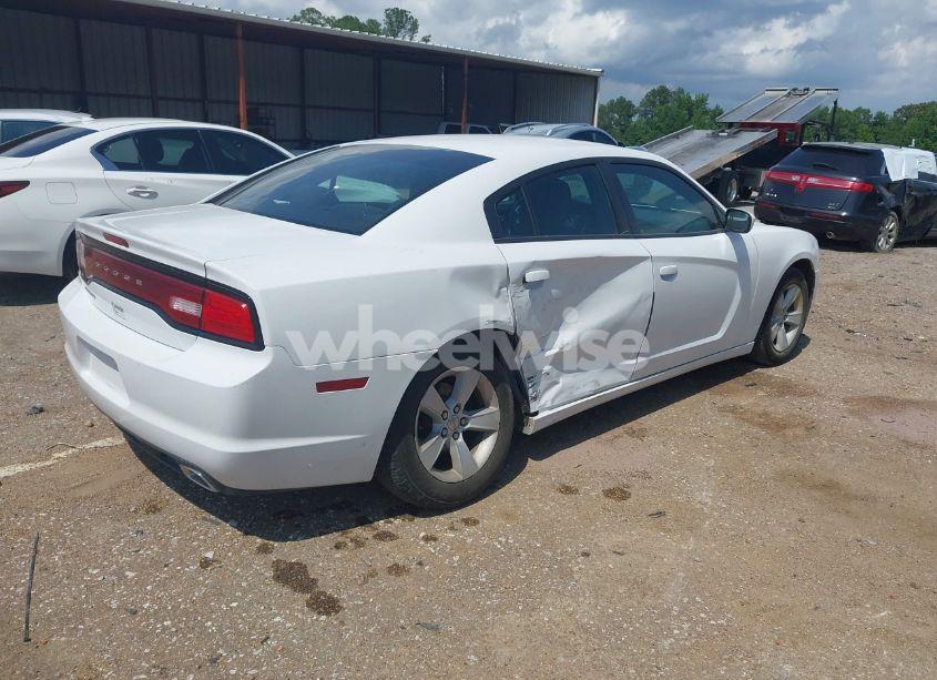 Photo 4 of 2014 Dodge Charger SE (VIN 2C3CDXBG8EH258620)