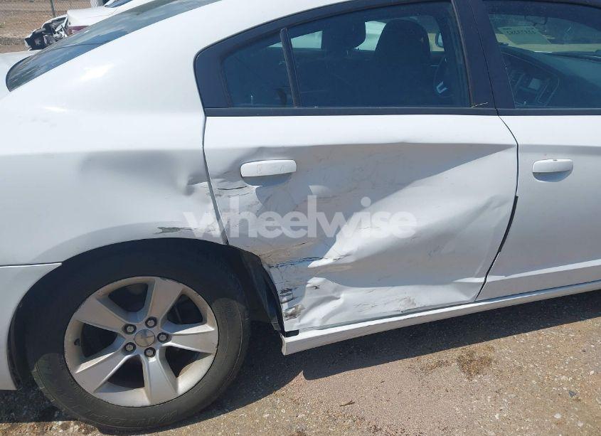 Photo 6 of 2014 Dodge Charger SE (VIN 2C3CDXBG8EH258620)