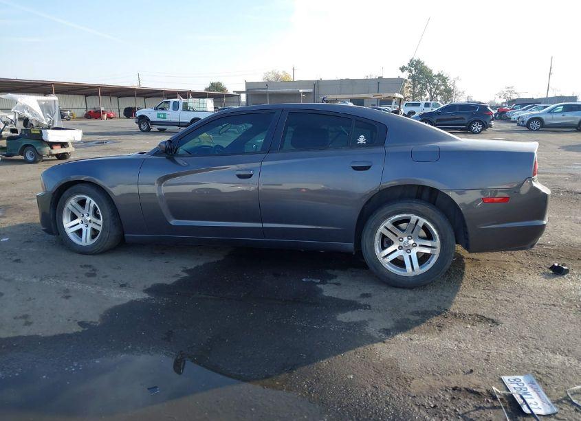 Photo 15 of 2014 Dodge Charger SE (VIN 2C3CDXBG8EH266152)