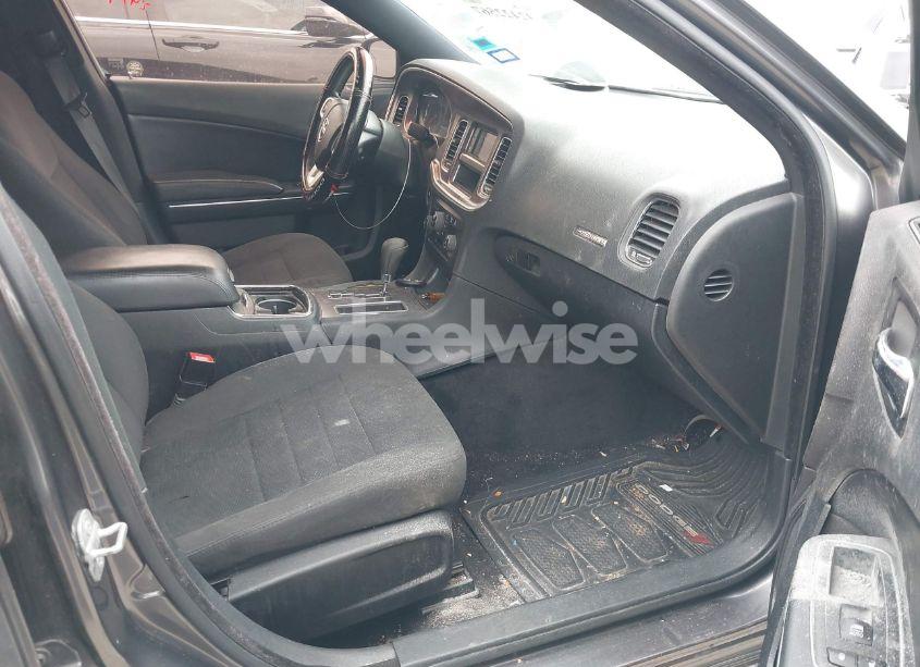 Photo 5 of 2014 Dodge Charger SE (VIN 2C3CDXBG8EH268225)