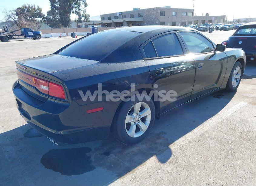 Photo 4 of 2014 Dodge Charger SE (VIN 2C3CDXBG8EH326463)