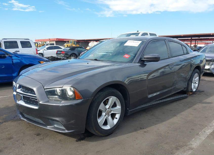 Photo 2 of 2014 Dodge Charger SE (VIN 2C3CDXBG8EH363724)