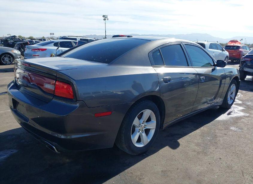 Photo 4 of 2014 Dodge Charger SE (VIN 2C3CDXBG8EH363724)
