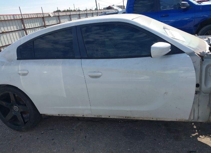 Photo 12 of 2015 Dodge Charger SE (VIN 2C3CDXBG8FH840640)