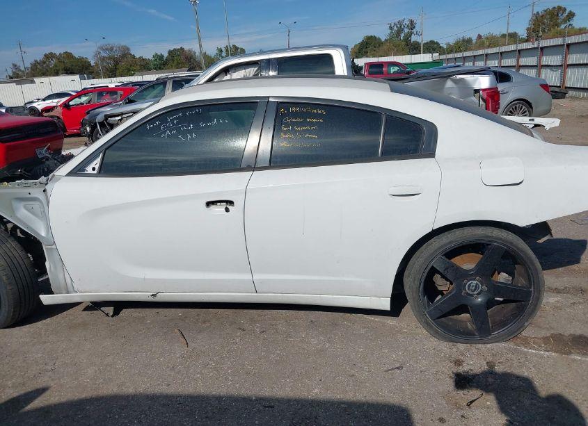 Photo 13 of 2015 Dodge Charger SE (VIN 2C3CDXBG8FH840640)