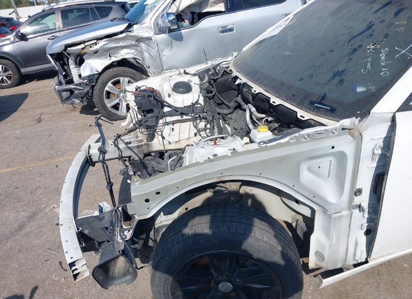 Photo 16 of 2015 Dodge Charger SE (VIN 2C3CDXBG8FH840640)