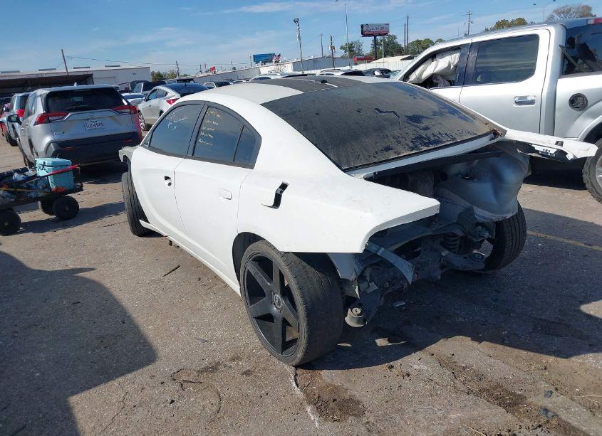 Photo 3 of 2015 Dodge Charger SE (VIN 2C3CDXBG8FH840640)