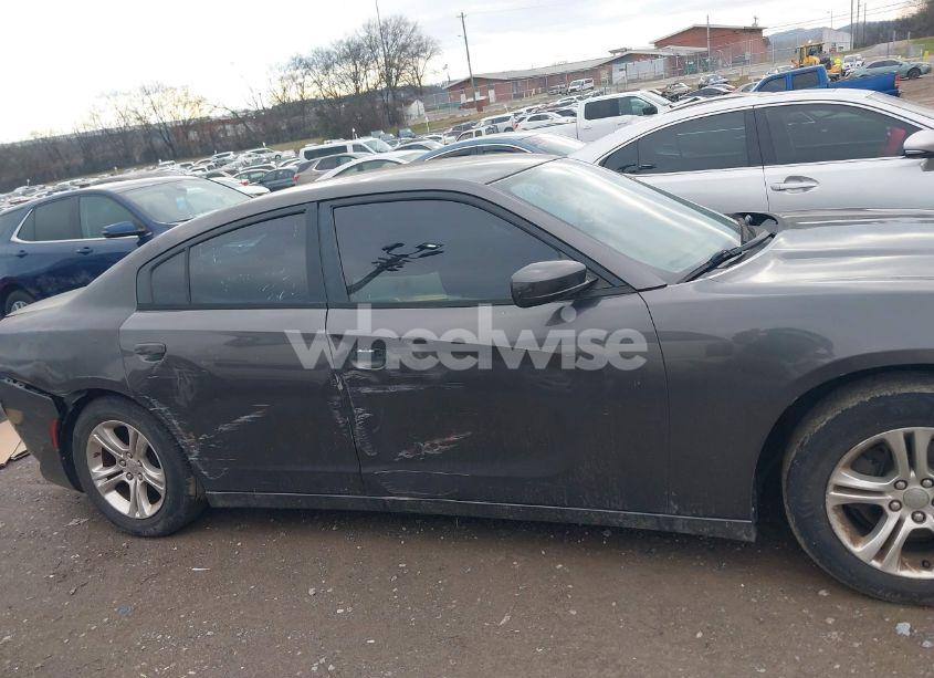 Photo 13 of 2015 Dodge Charger SE (VIN 2C3CDXBG8FH847975)