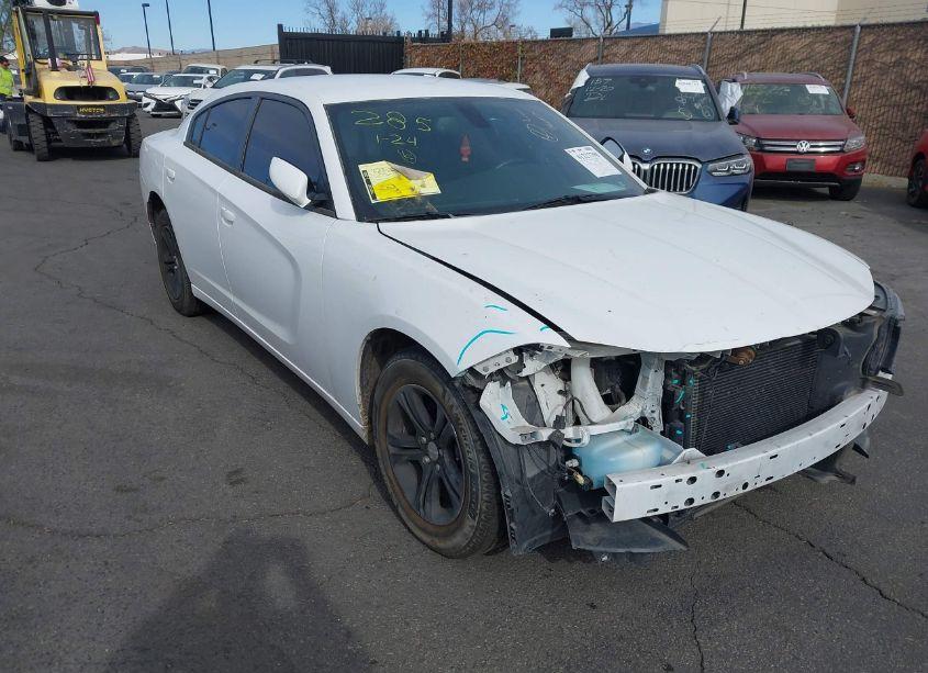 2017 Dodge Charger SE RWD (VIN 2C3CDXBG8HH505087) main photo