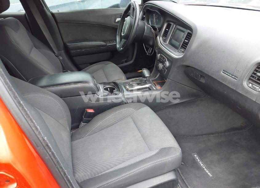 Photo 5 of 2017 Dodge Charger SE RWD (VIN 2C3CDXBG8HH510841)