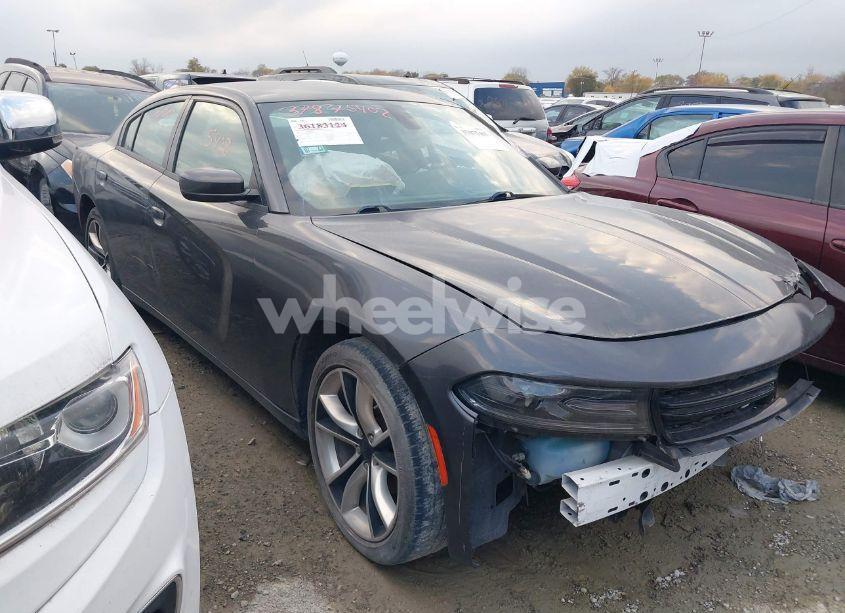 2017 Dodge Charger SE RWD (VIN 2C3CDXBG8HH660321) main photo