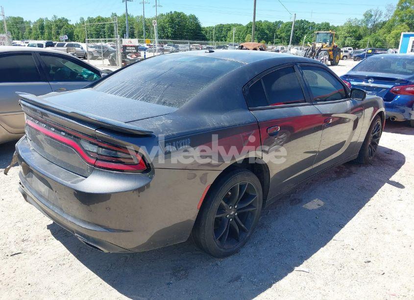 Photo 4 of 2018 Dodge Charger SXT RWD (VIN 2C3CDXBG8JH157555)