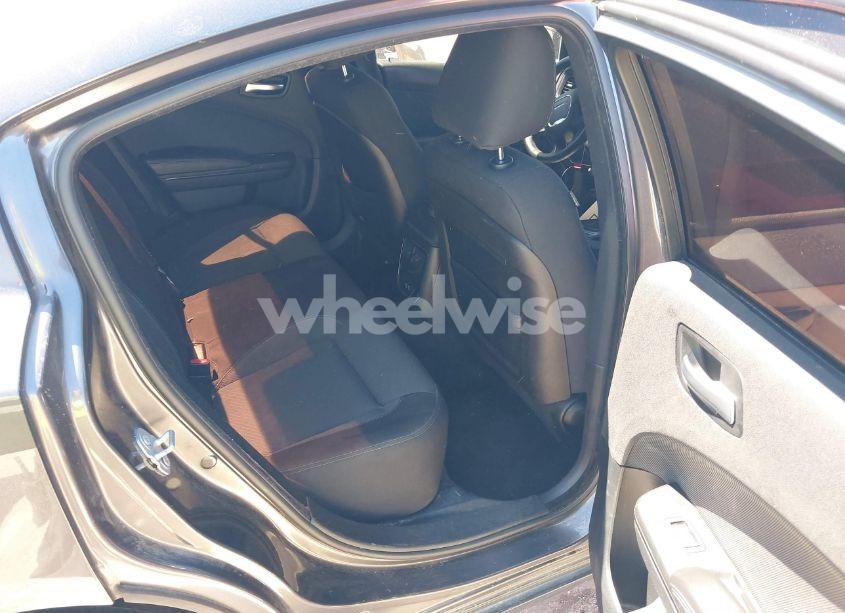 Photo 8 of 2018 Dodge Charger SXT RWD (VIN 2C3CDXBG8JH157555)