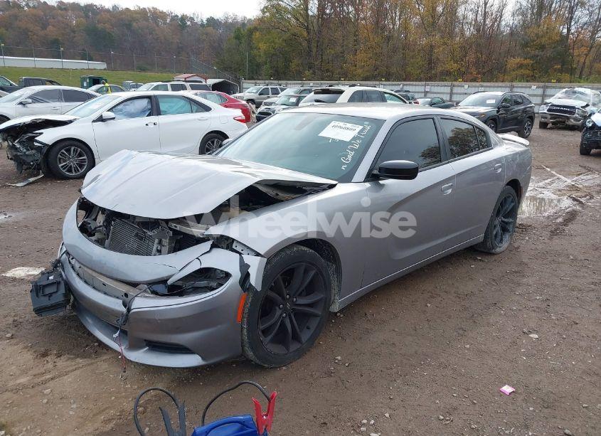 Photo 2 of 2018 Dodge Charger SXT RWD (VIN 2C3CDXBG8JH187347)