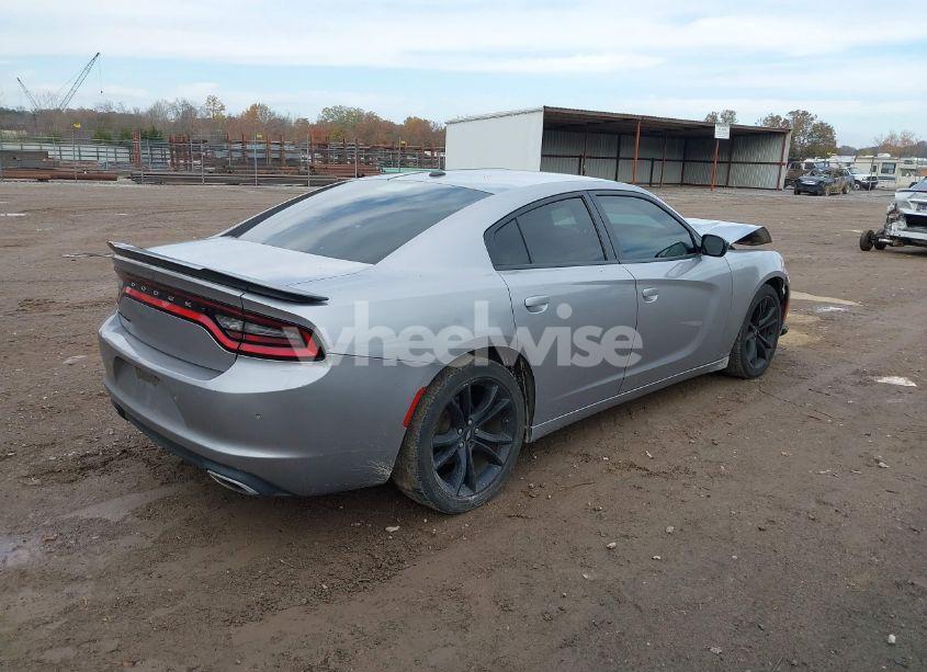 Photo 4 of 2018 Dodge Charger SXT RWD (VIN 2C3CDXBG8JH187347)