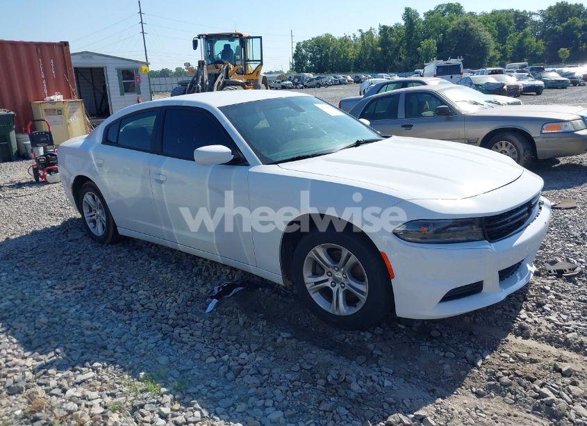 2019 Dodge Charger SXT RWD (VIN 2C3CDXBG8KH589225) main photo