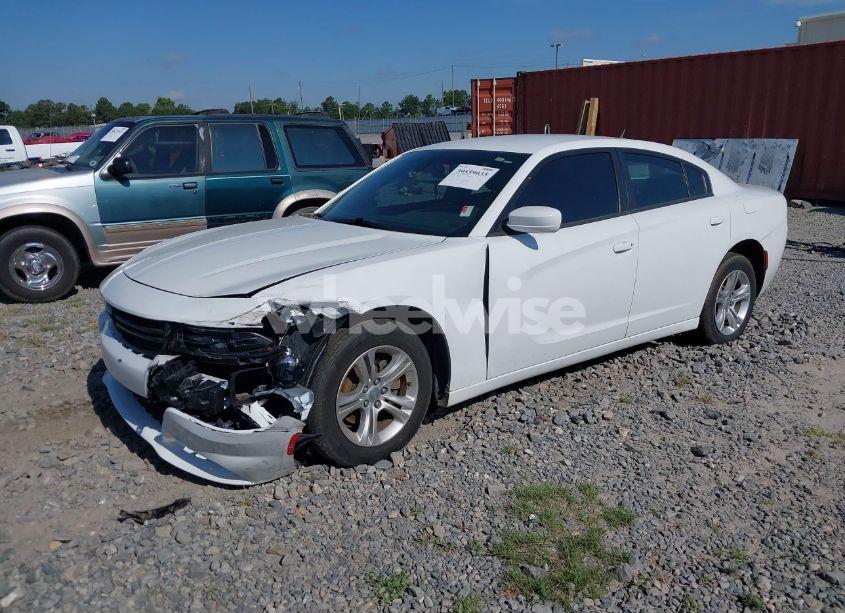 Photo 2 of 2019 Dodge Charger SXT RWD (VIN 2C3CDXBG8KH589225)