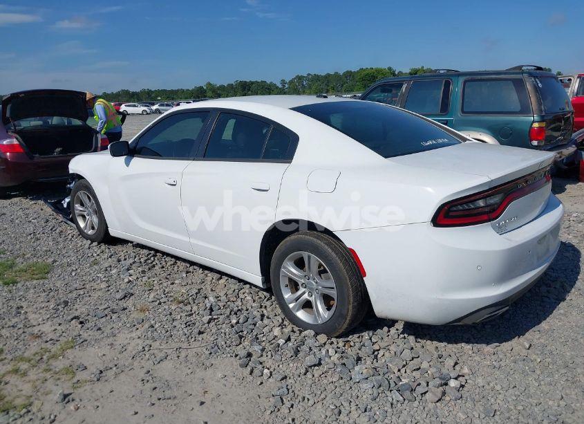 Photo 3 of 2019 Dodge Charger SXT RWD (VIN 2C3CDXBG8KH589225)