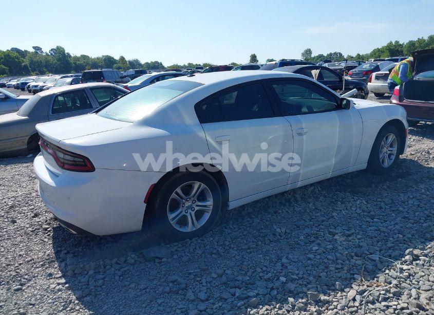 Photo 4 of 2019 Dodge Charger SXT RWD (VIN 2C3CDXBG8KH589225)