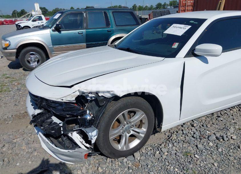 Photo 6 of 2019 Dodge Charger SXT RWD (VIN 2C3CDXBG8KH589225)