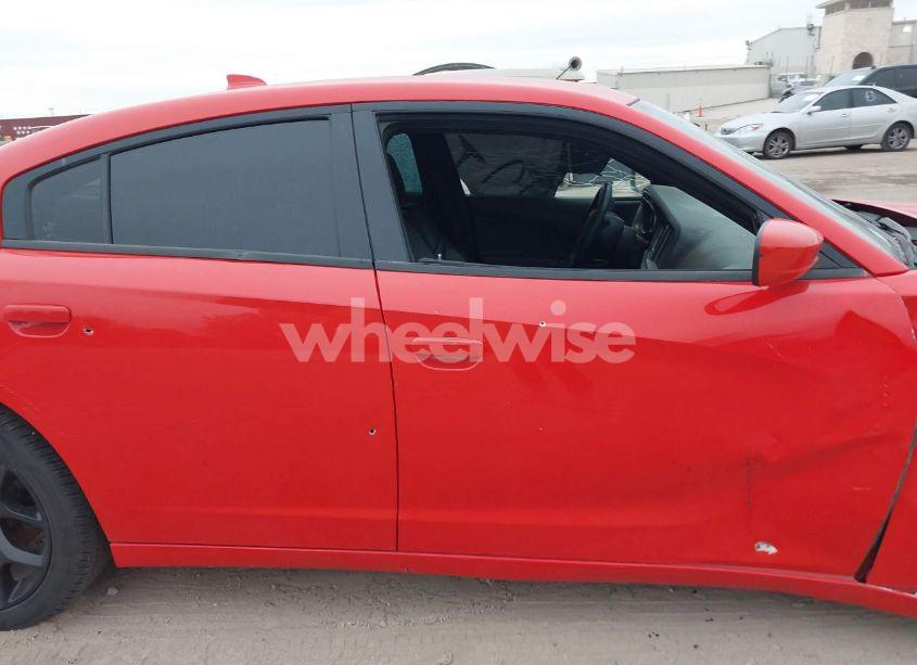 Photo 12 of 2019 Dodge Charger SXT RWD (VIN 2C3CDXBG8KH603138)