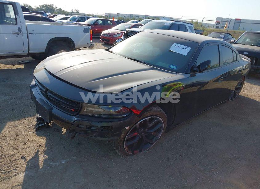 Photo 2 of 2019 Dodge Charger SXT RWD (VIN 2C3CDXBG8KH615323)