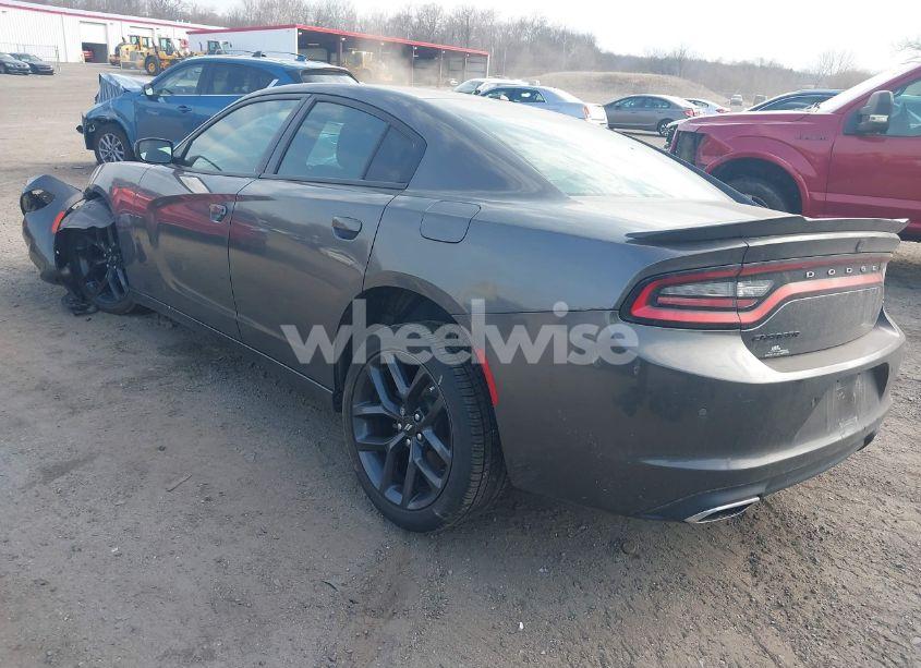 Photo 3 of 2019 Dodge Charger SXT RWD (VIN 2C3CDXBG8KH668202)
