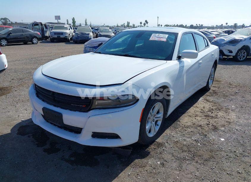 Photo 2 of 2019 Dodge Charger SXT RWD (VIN 2C3CDXBG8KH724557)