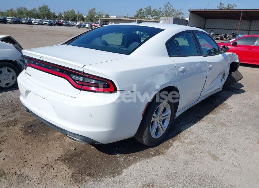 Photo 4 of 2019 Dodge Charger SXT RWD (VIN 2C3CDXBG8KH724557)
